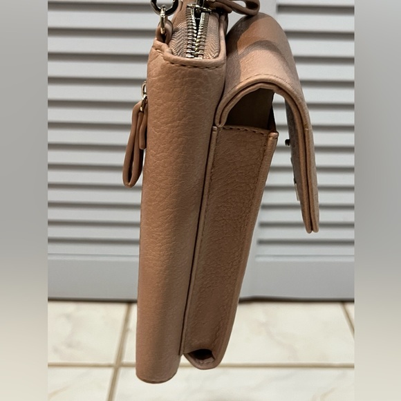 Bentley Travel Crossbody Purse - Picture 8 of 10